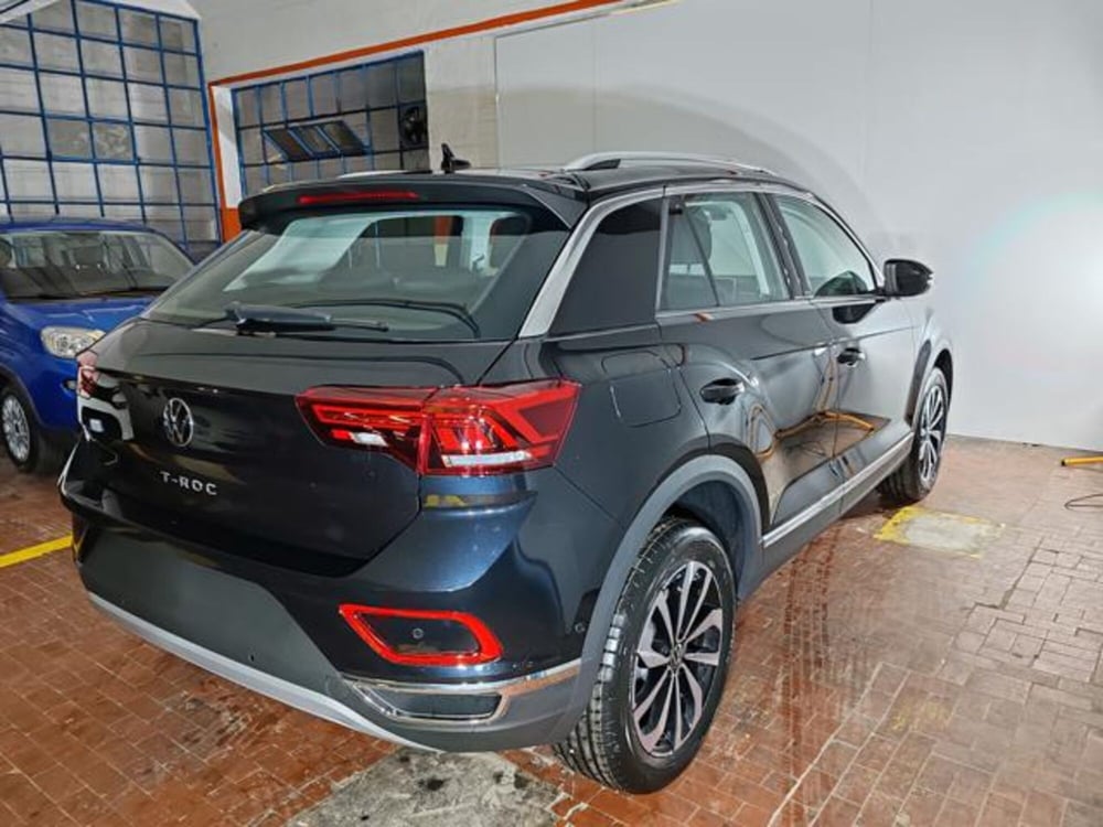 Volkswagen T-Roc nuova a Torino (4)