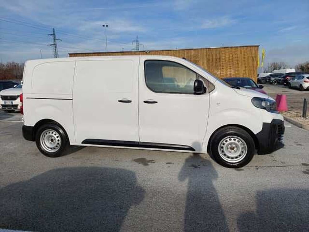 Opel Vivaro nuova a Ravenna (4)