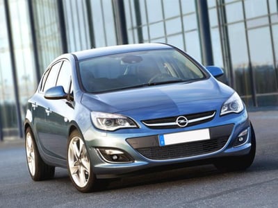 Opel Astra 1.4 Turbo 140CV 5 porte GPL Tech Cosmo  del 2015 usata a Sanguinetto