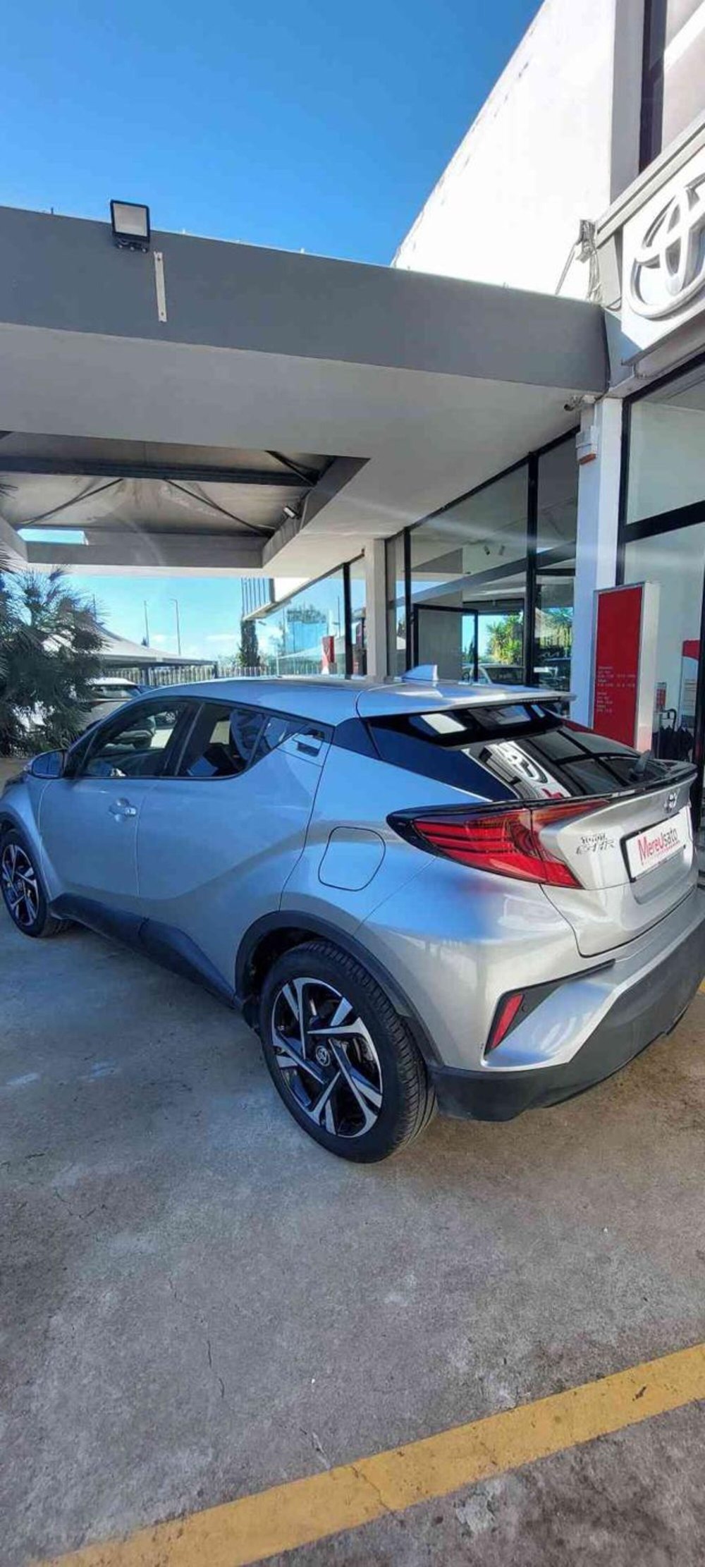 Toyota Toyota C-HR usata a Sassari (7)