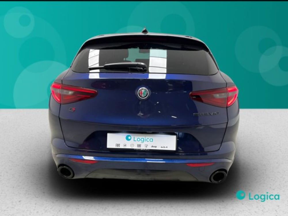 Alfa Romeo Stelvio usata a Biella (10)