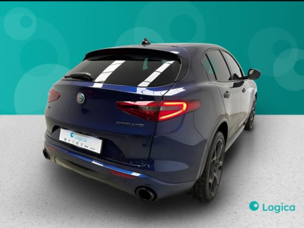 Alfa Romeo Stelvio usata a Biella (9)
