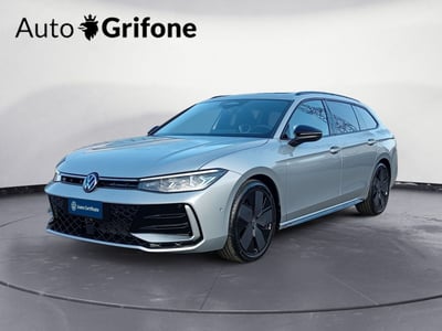 Volkswagen Passat 1.5 etsi act R-Line 150cv dsg nuova a Modena