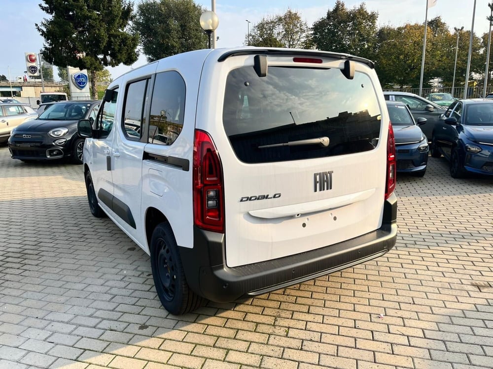 Fiat Doblò Furgone nuova a Milano (8)