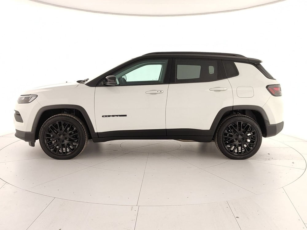 Jeep Compass nuova a Caserta (8)