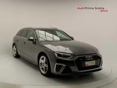 Audi A4 Avant 40 TDI quattro S tronic S line edition del 2023 usata a Pratola Serra