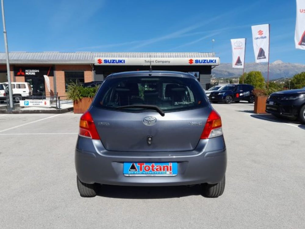 Toyota Yaris usata a L'Aquila (3)