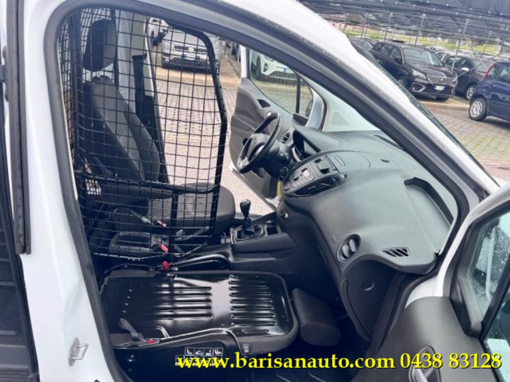 Ford Transit Courier usata a Treviso (11)