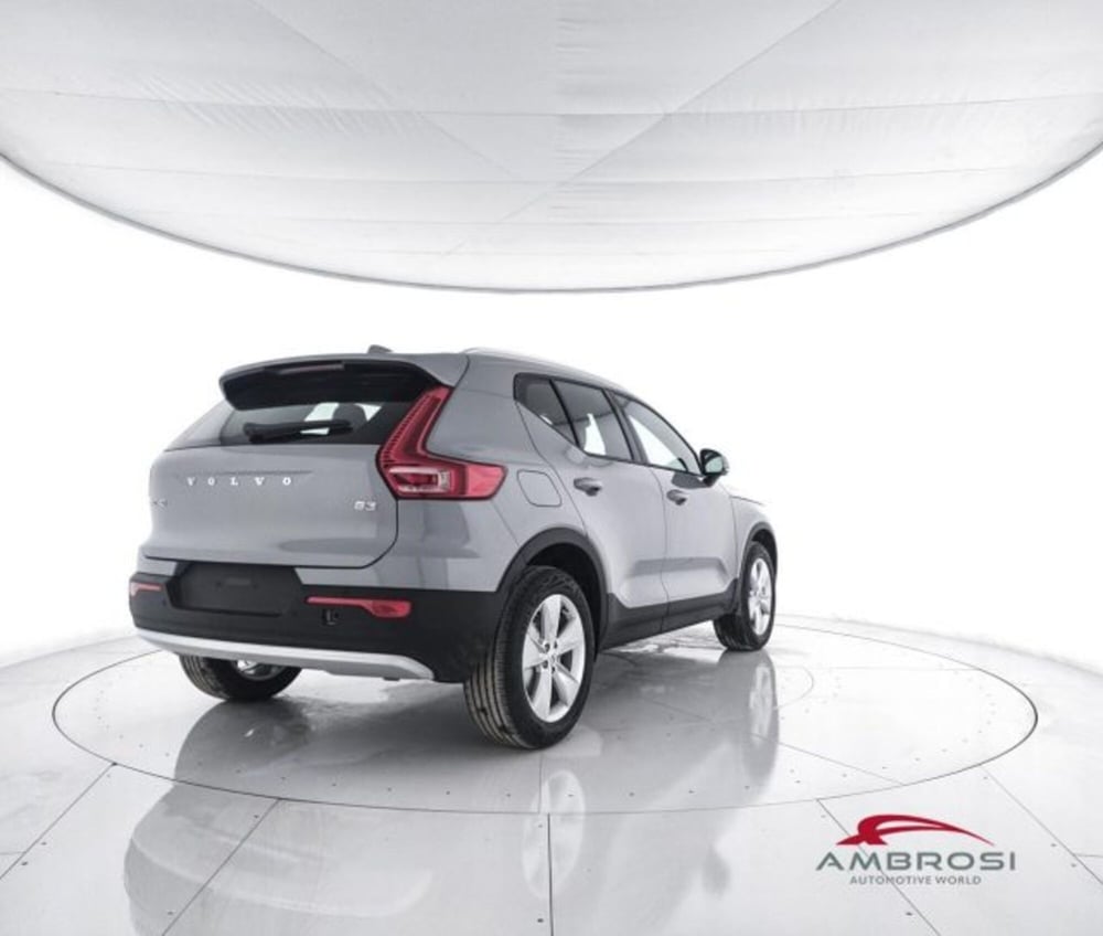 Volvo XC40 nuova a Perugia (3)