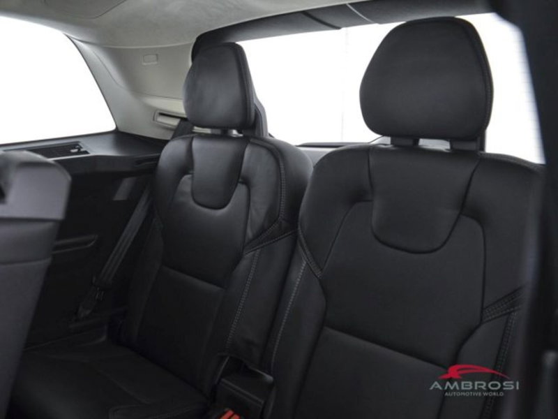 Volvo XC90 usata a Perugia (11)
