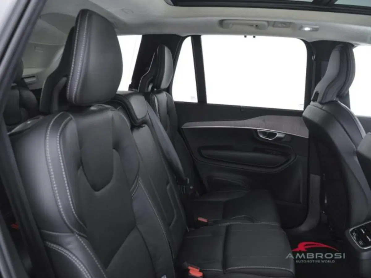 Volvo XC90 usata a Perugia (13)