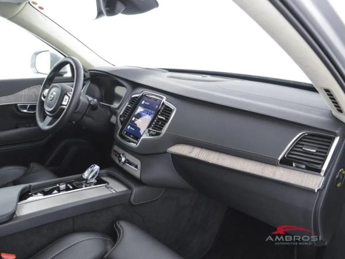 Volvo XC90 usata a Perugia (14)