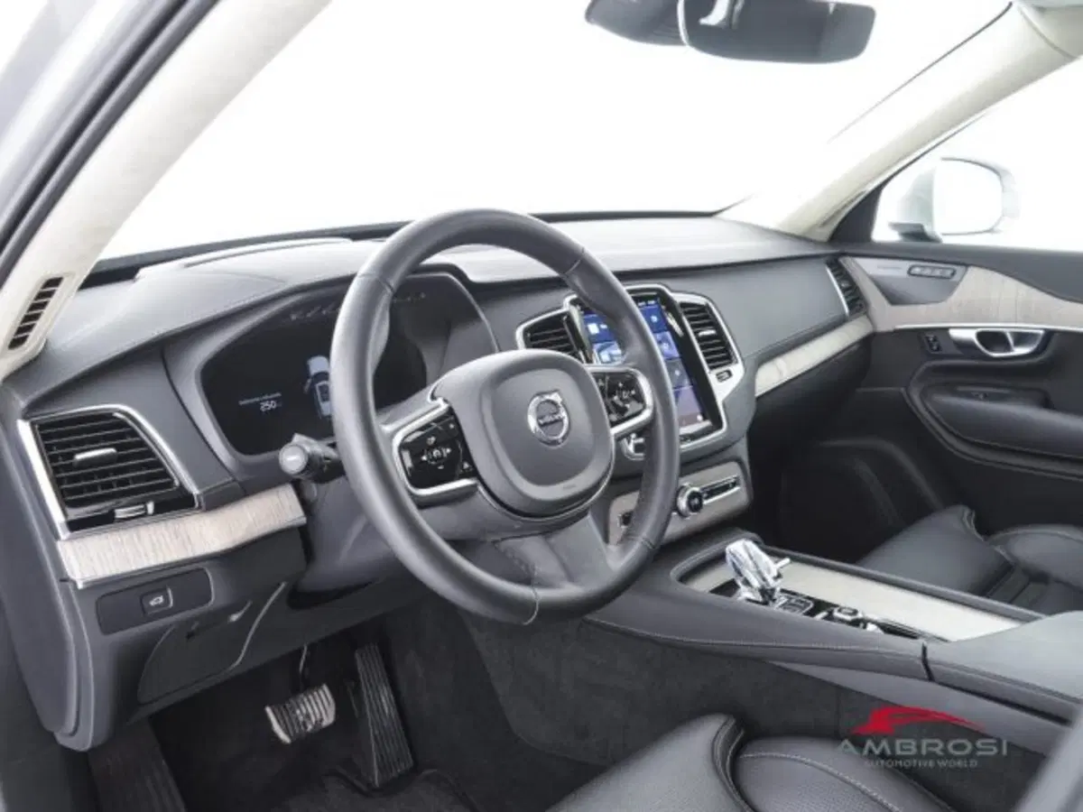 Volvo XC90 usata a Perugia (8)