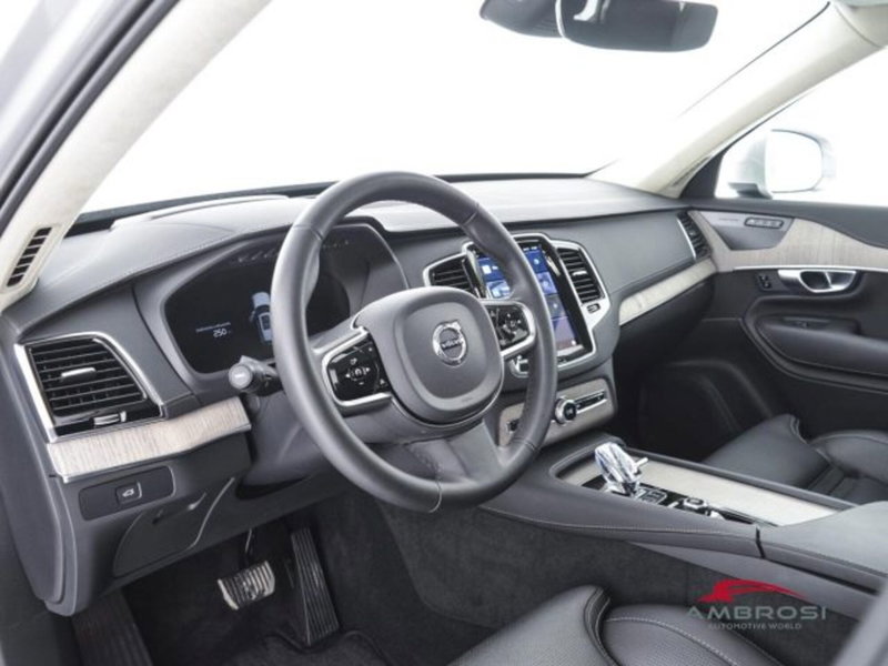 Volvo XC90 usata a Perugia (8)