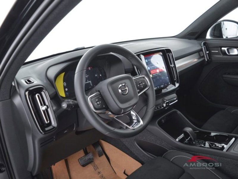 Volvo XC40 usata a Perugia (8)