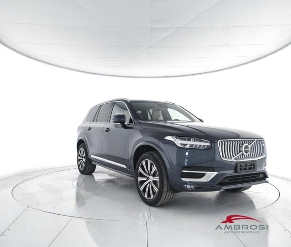 Volvo XC90 nuova a Perugia (2)