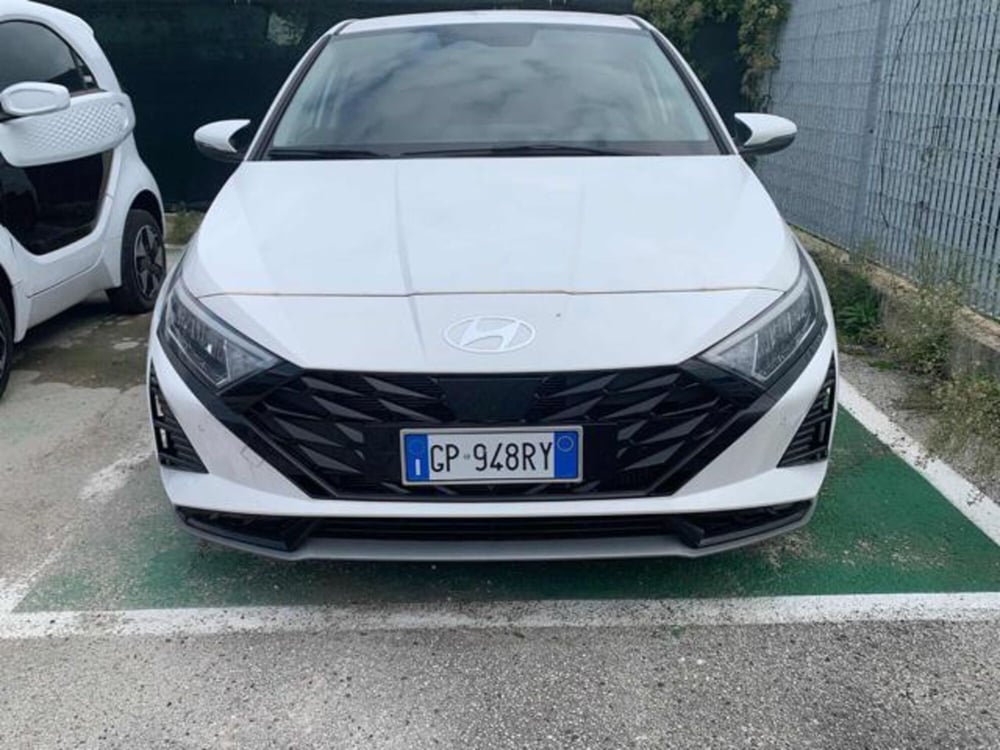 Hyundai i20 nuova a Pesaro-Urbino (4)