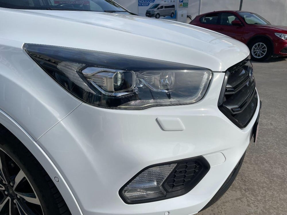 Ford Kuga usata a Lecce (9)