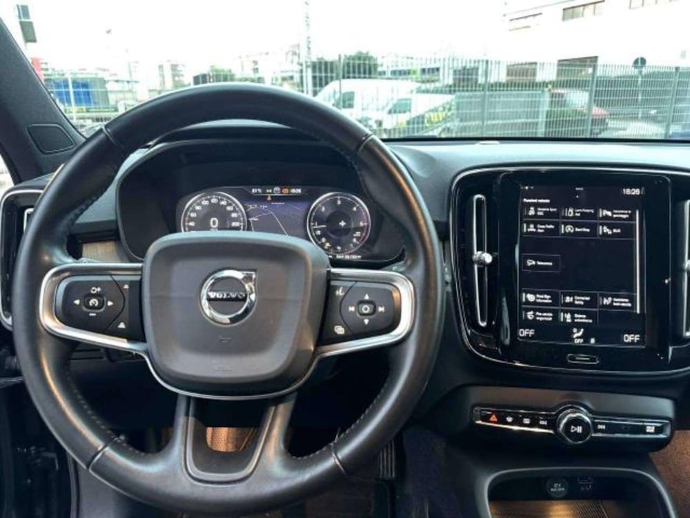 Volvo XC40 usata a Savona (14)