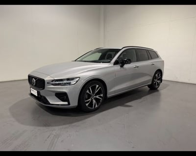 Volvo V60 2.0 b4 Plus Dark auto del 2023 usata a Conegliano