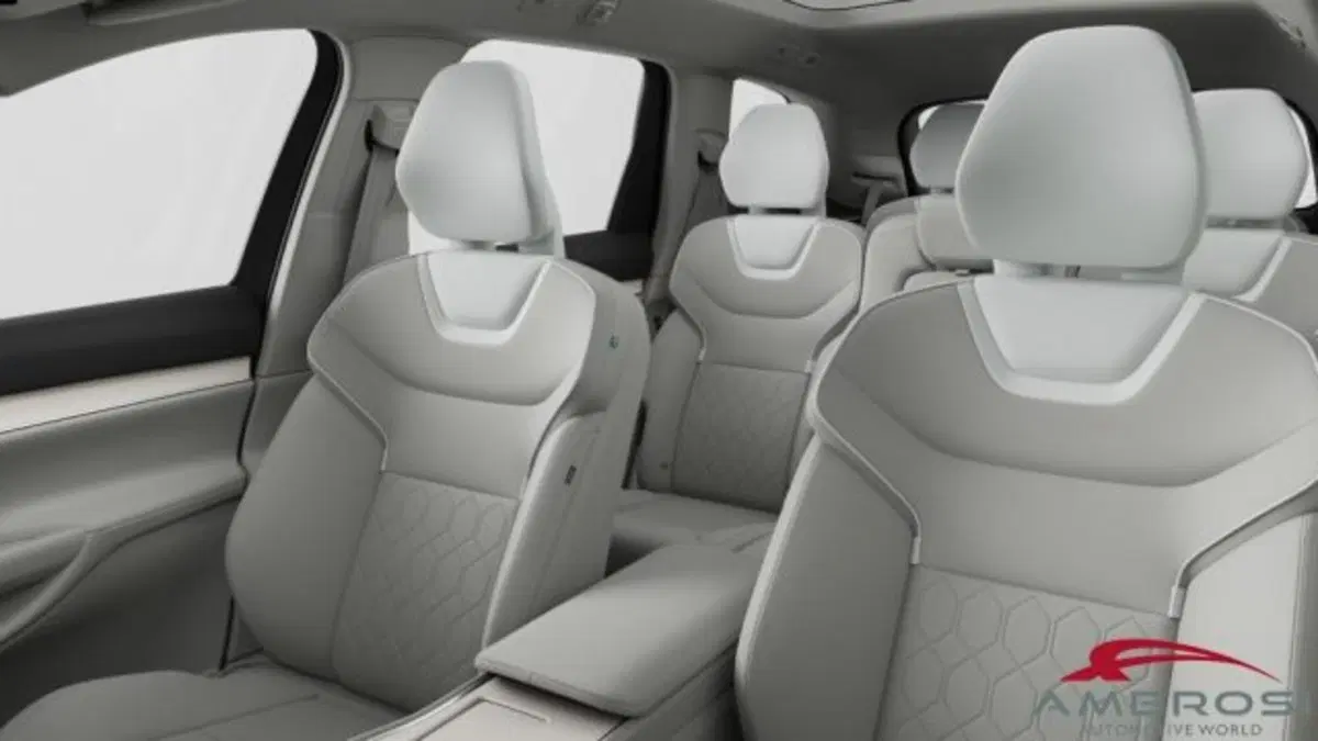 Volvo EX90 nuova a Perugia