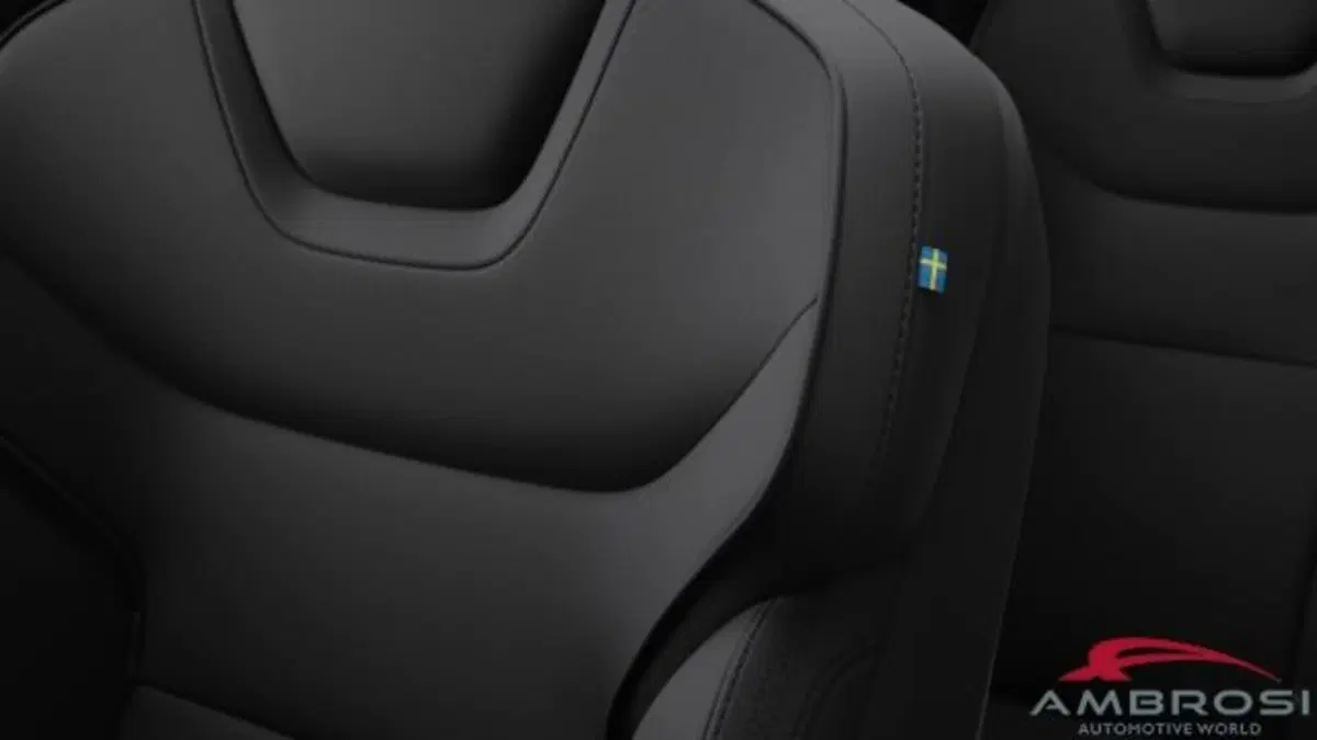 Volvo EX90 nuova a Perugia