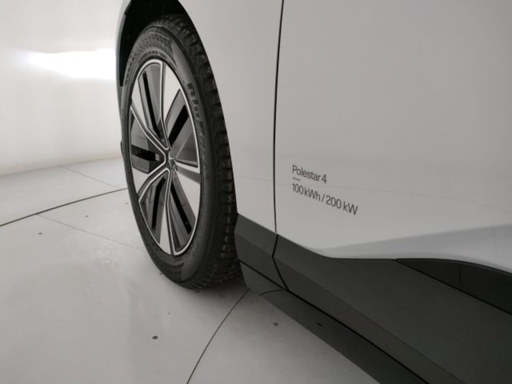 Polestar Polestar 4 nuova a Modena (9)