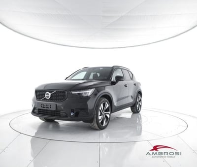 Volvo XC40 2.0 b3 Ultra Dark auto nuova a Corciano