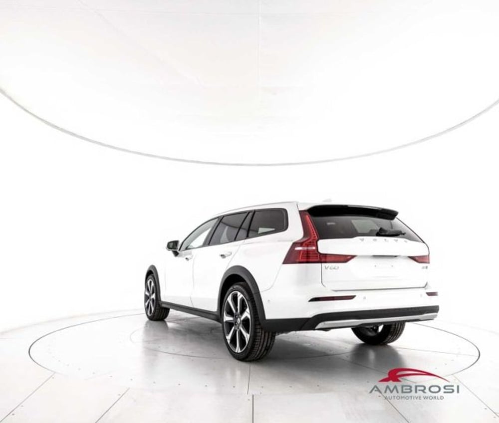 Volvo V60 Cross Country nuova a Perugia (4)