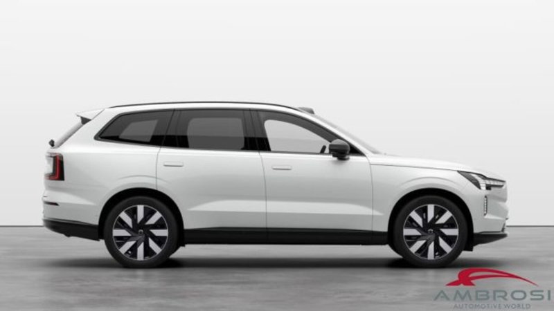 Volvo EX90 nuova a Perugia