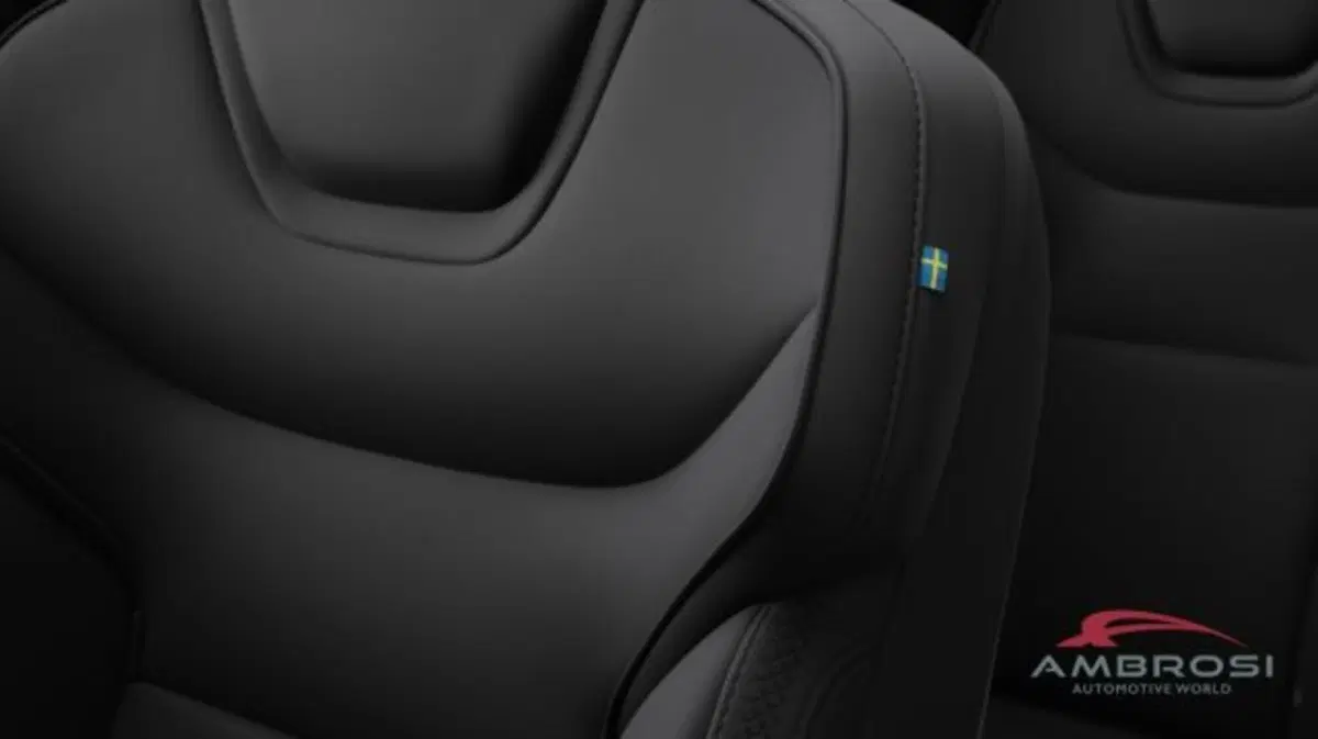 Volvo EX90 nuova a Perugia (6)