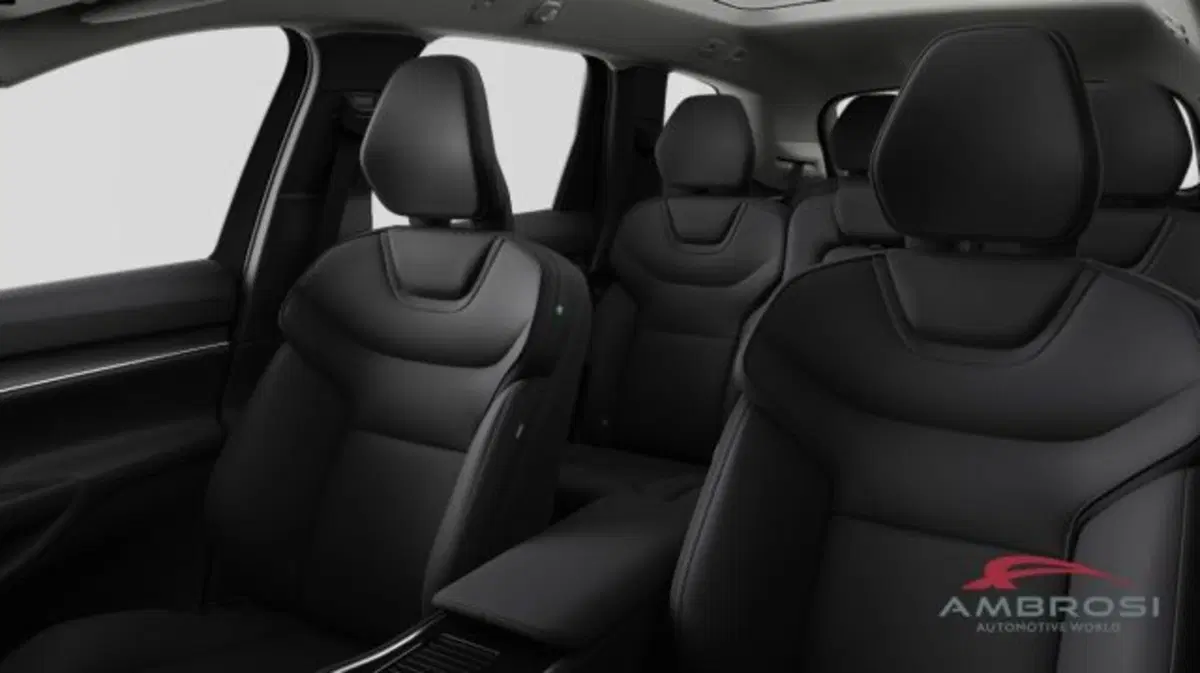 Volvo EX90 nuova a Perugia (8)