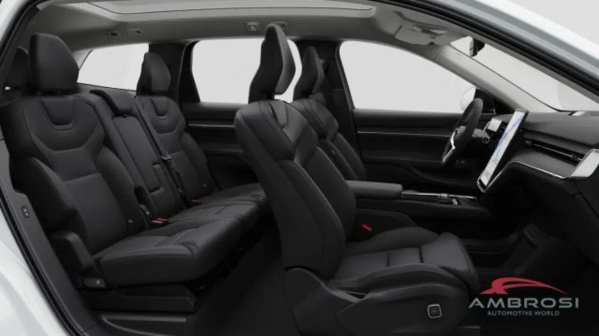 Volvo EX90 nuova a Perugia (4)