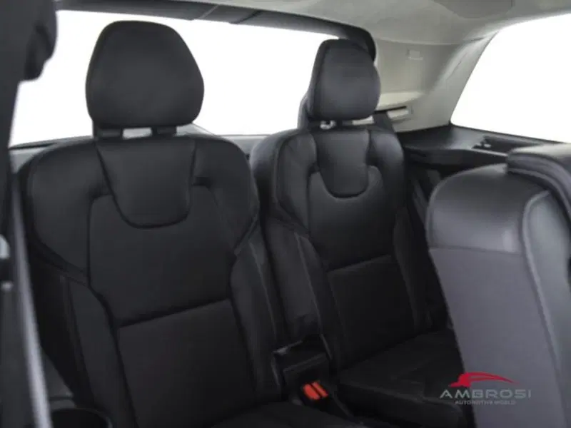 Volvo XC90 usata a Perugia (12)