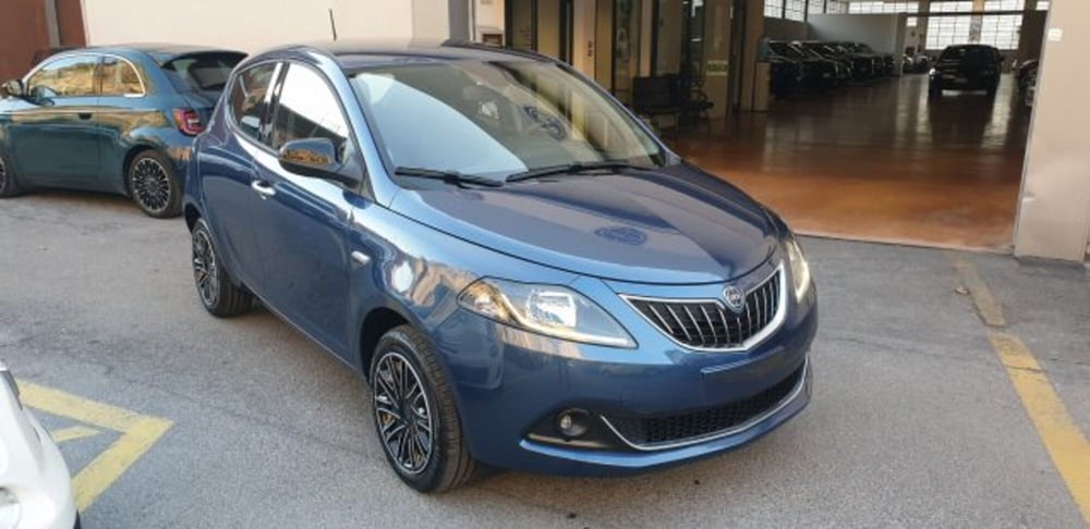 Lancia Ypsilon usata a Imperia (2)