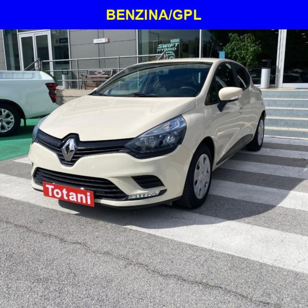 Renault Clio usata a L'Aquila