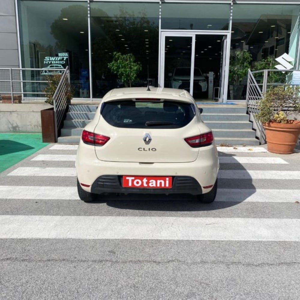 Renault Clio usata a L'Aquila (4)