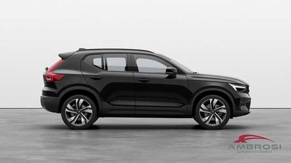 Volvo XC40 nuova a Viterbo (4)