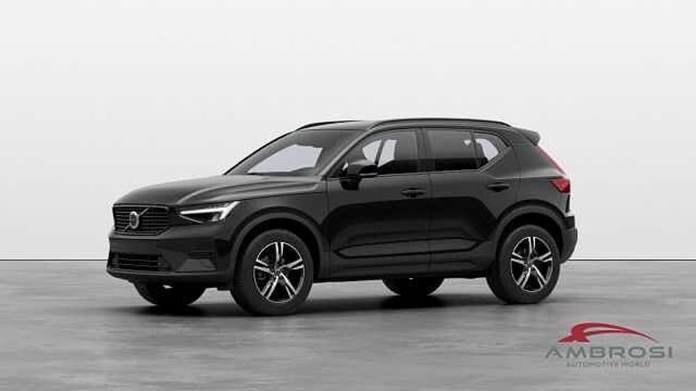 Volvo XC40 nuova a Viterbo