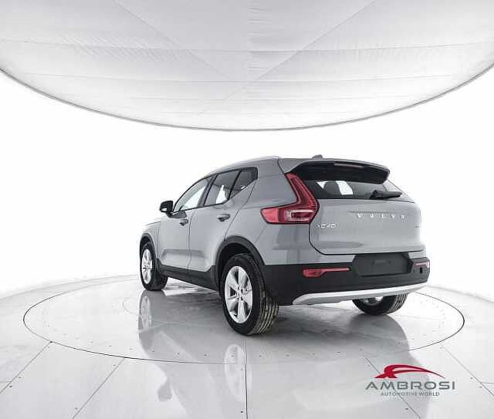 Volvo XC40 nuova a Viterbo (4)