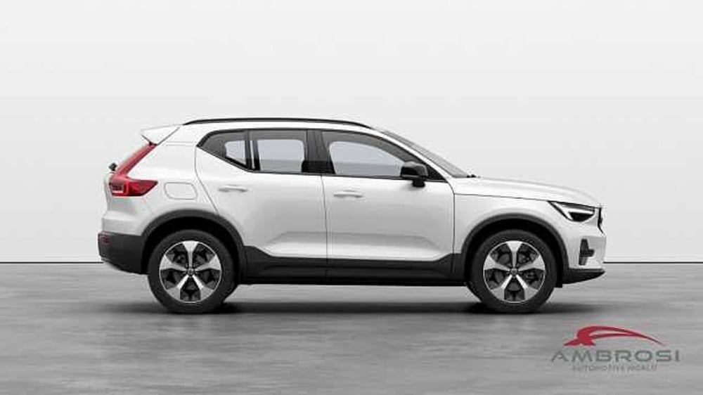 Volvo XC40 nuova a Viterbo (4)