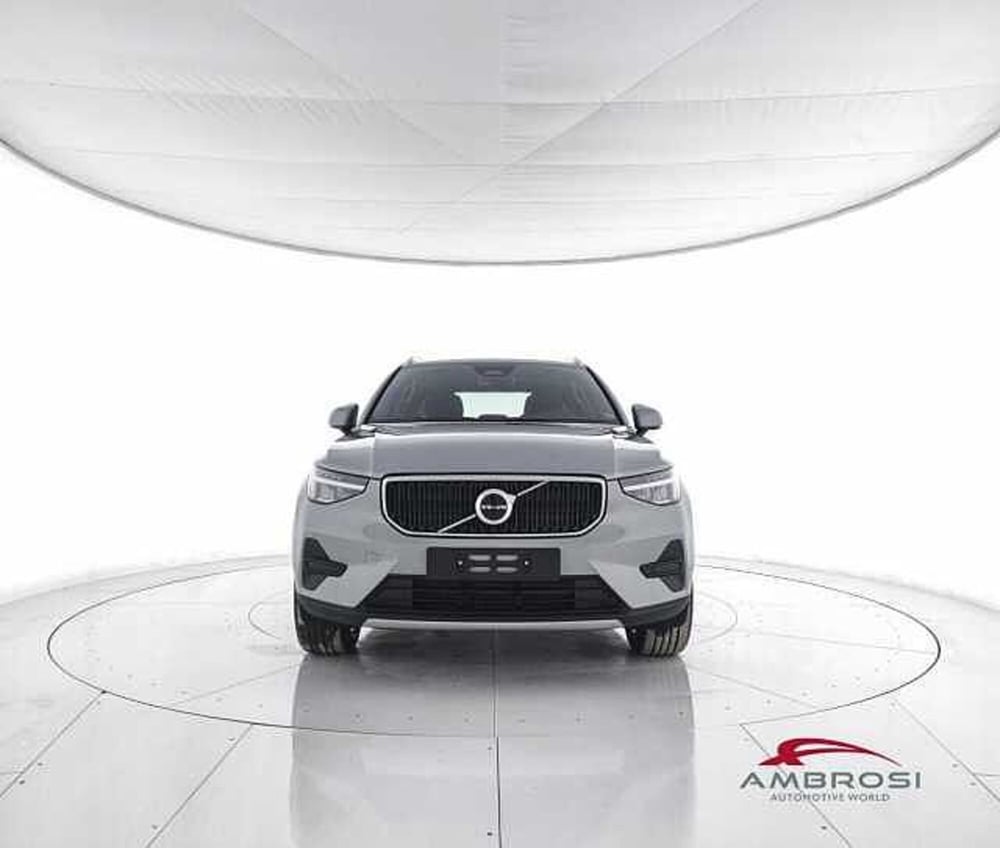 Volvo XC40 nuova a Viterbo (5)