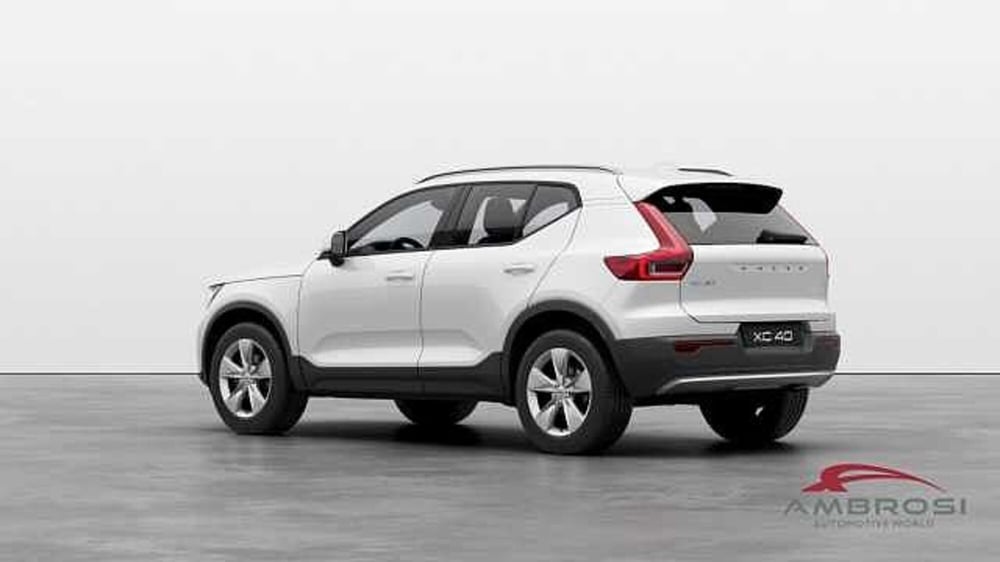 Volvo XC40 nuova a Viterbo (3)