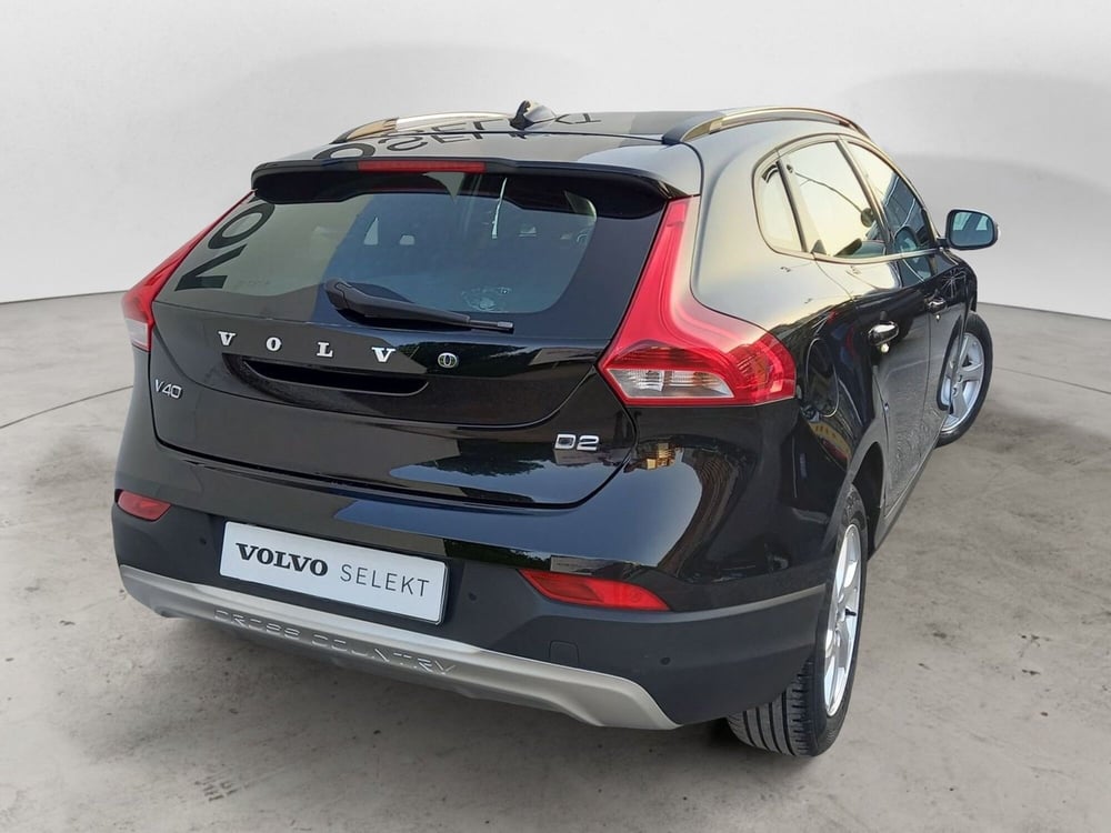 Volvo V40 Cross Country usata a Bari (3)