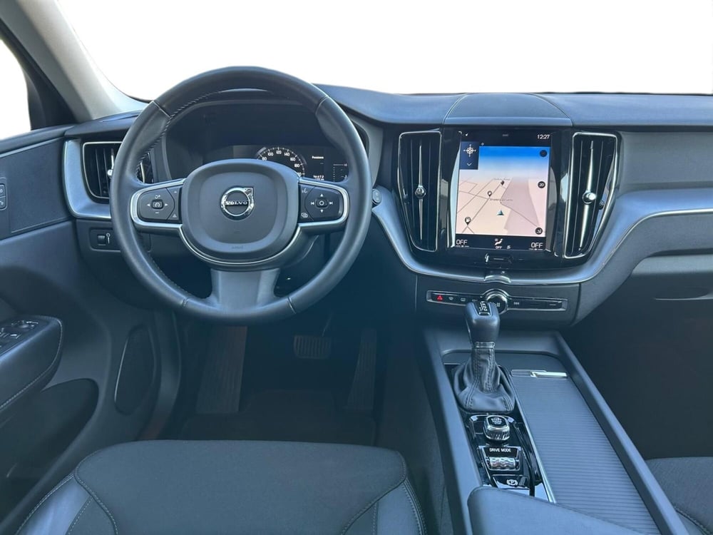 Volvo XC60 usata a Bari (7)