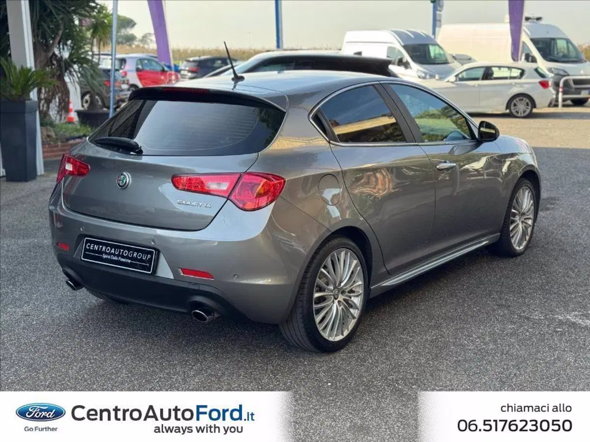 Alfa Romeo Giulietta usata a Roma (5)