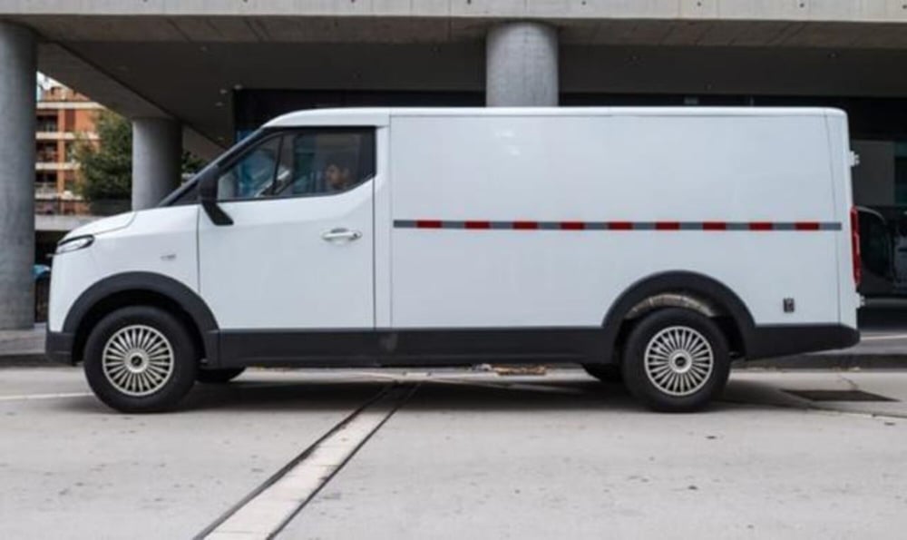 CENNTRO Logistar 260 nuova a Milano (3)