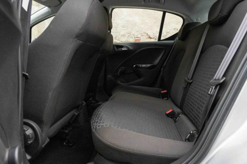 Opel Corsa usata a Torino (10)