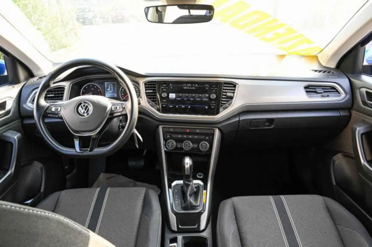 Volkswagen T-Roc usata a Torino (11)
