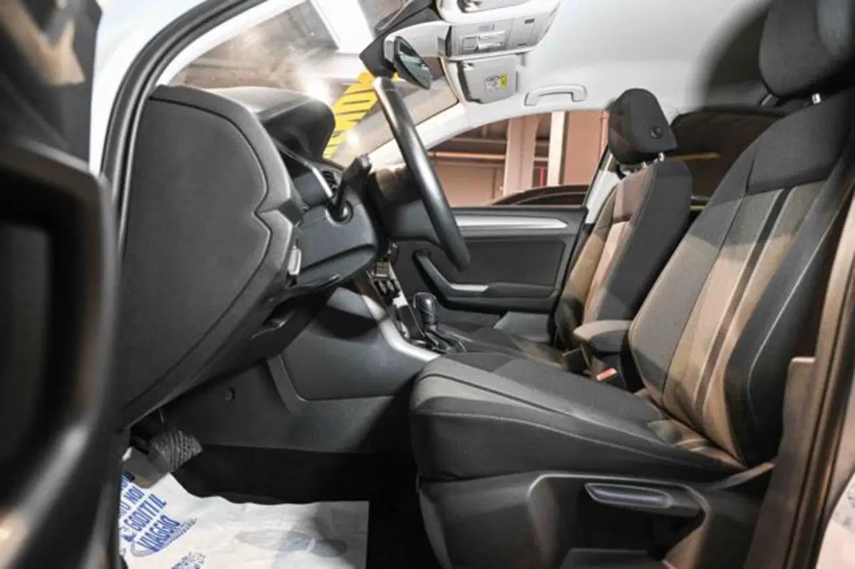 Volkswagen T-Roc usata a Torino (9)
